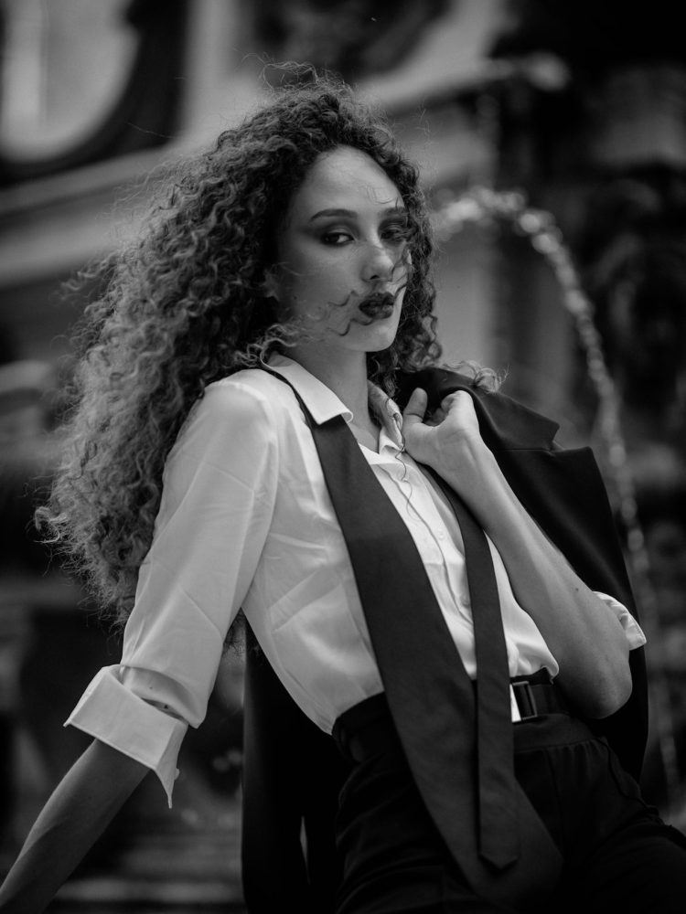 GRETA L. — portfolio 7