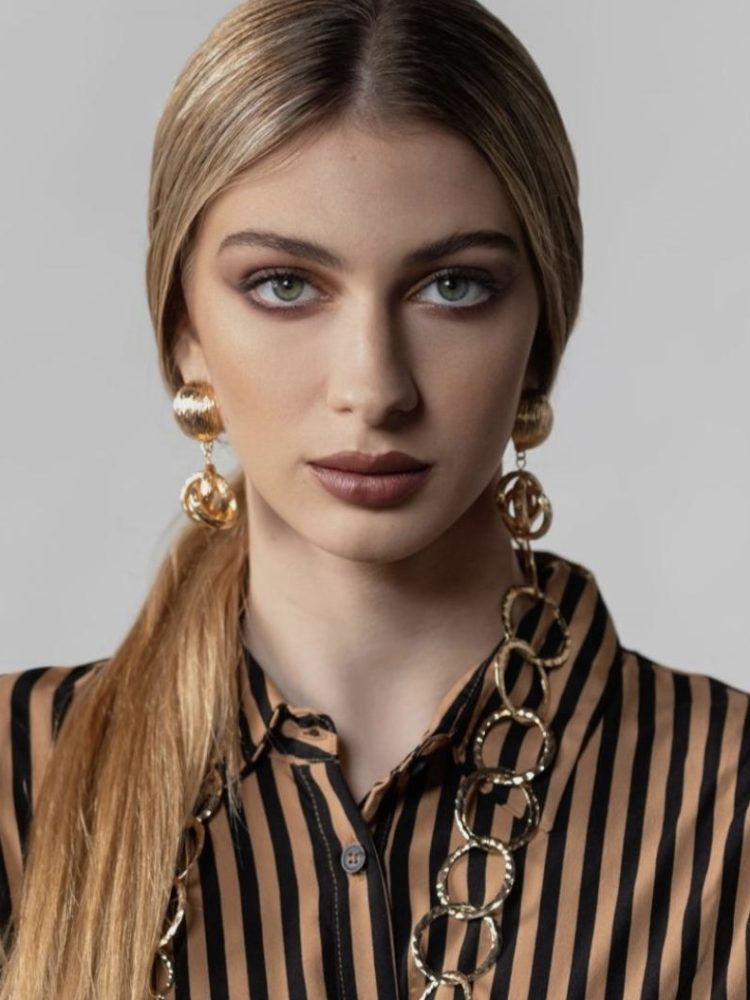 ANNA C. — portfolio 15