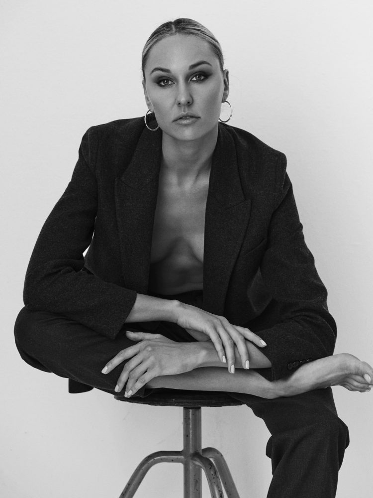 VALERIA — portfolio 8